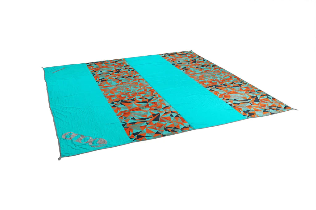 ISLANDER BLANKET